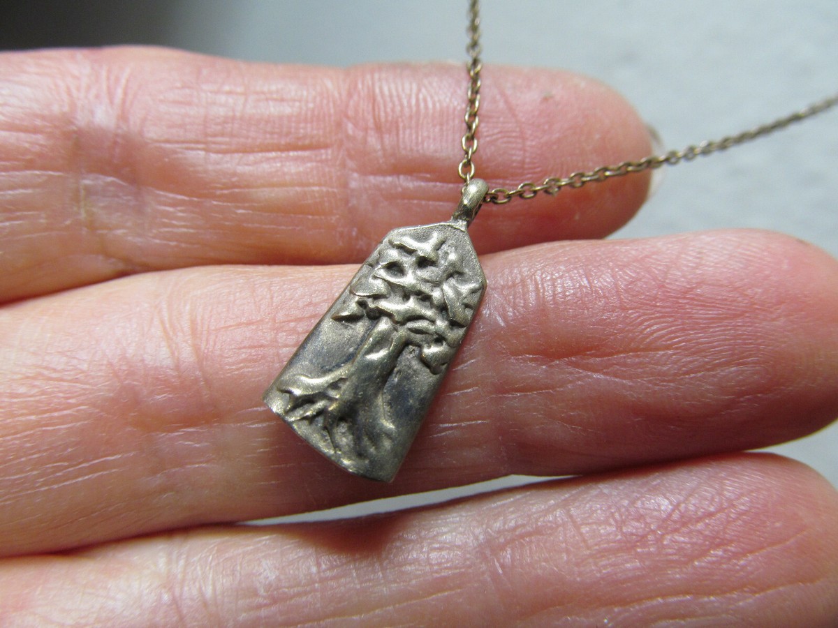 アクセサリー TRI-GRAM PENDANT SILVER アクセサリー TRI-GRAM PENDANT SILVER Tri-Gram Pendant Silver