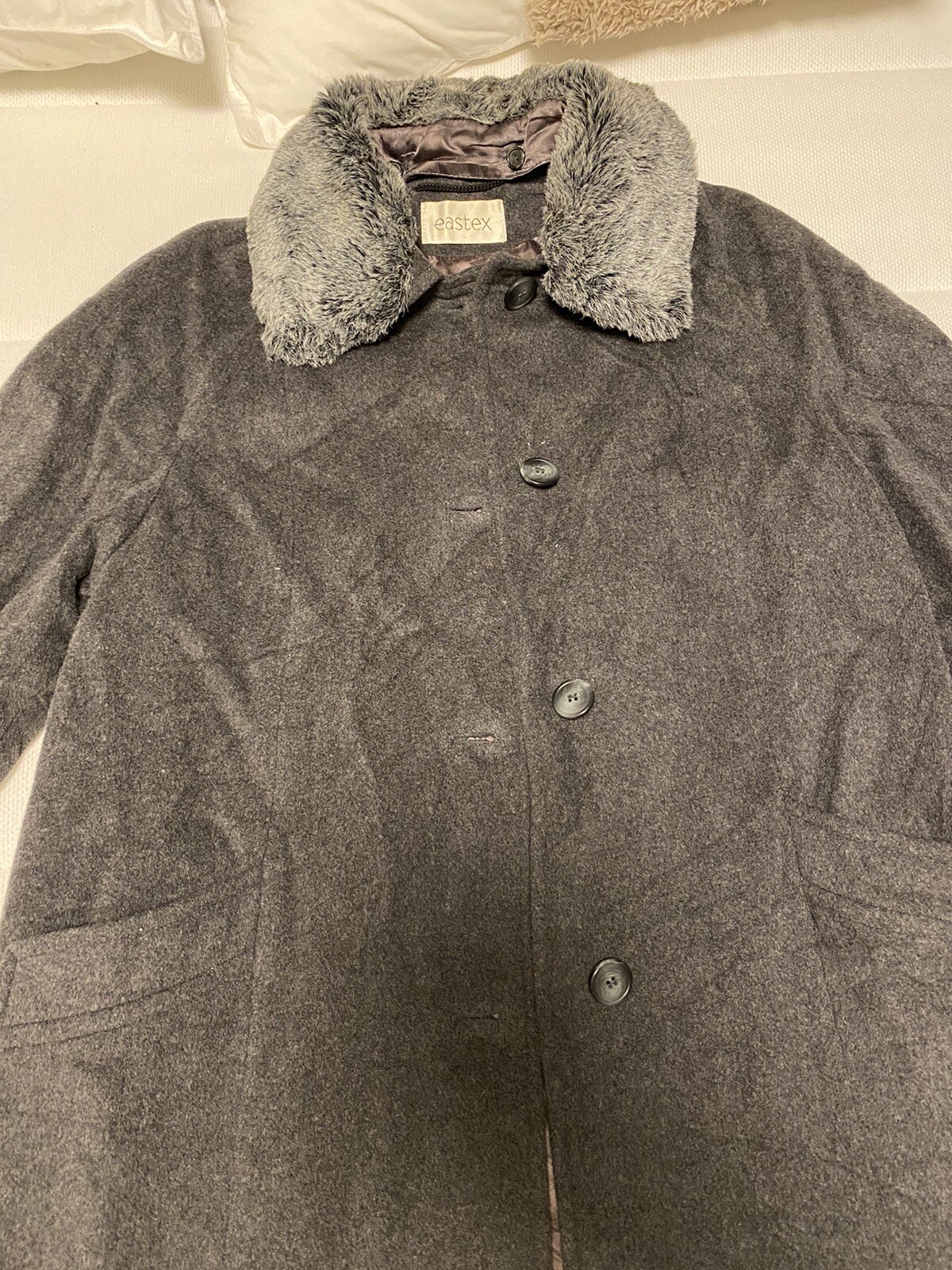Picture 2 of 8