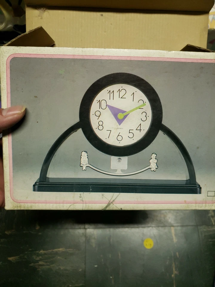 🥰swing quartz clock anywhere in your business or home 🏡 - Image 3 of 4