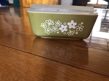 Vintage Pyrex Refrigerator Dish 502 Spring Blossom Green 1.5 Pint with Lid