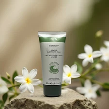 Soothing + Sensitive-Safe | Evercalm Cleansing Milk by REN Skincare – 1.7 fl oz