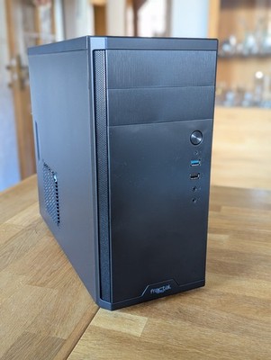 Workstation PC - Windows 11, Intel Xeon, 32GB RAM, SSD, AMD Radeon CAD Photoshop