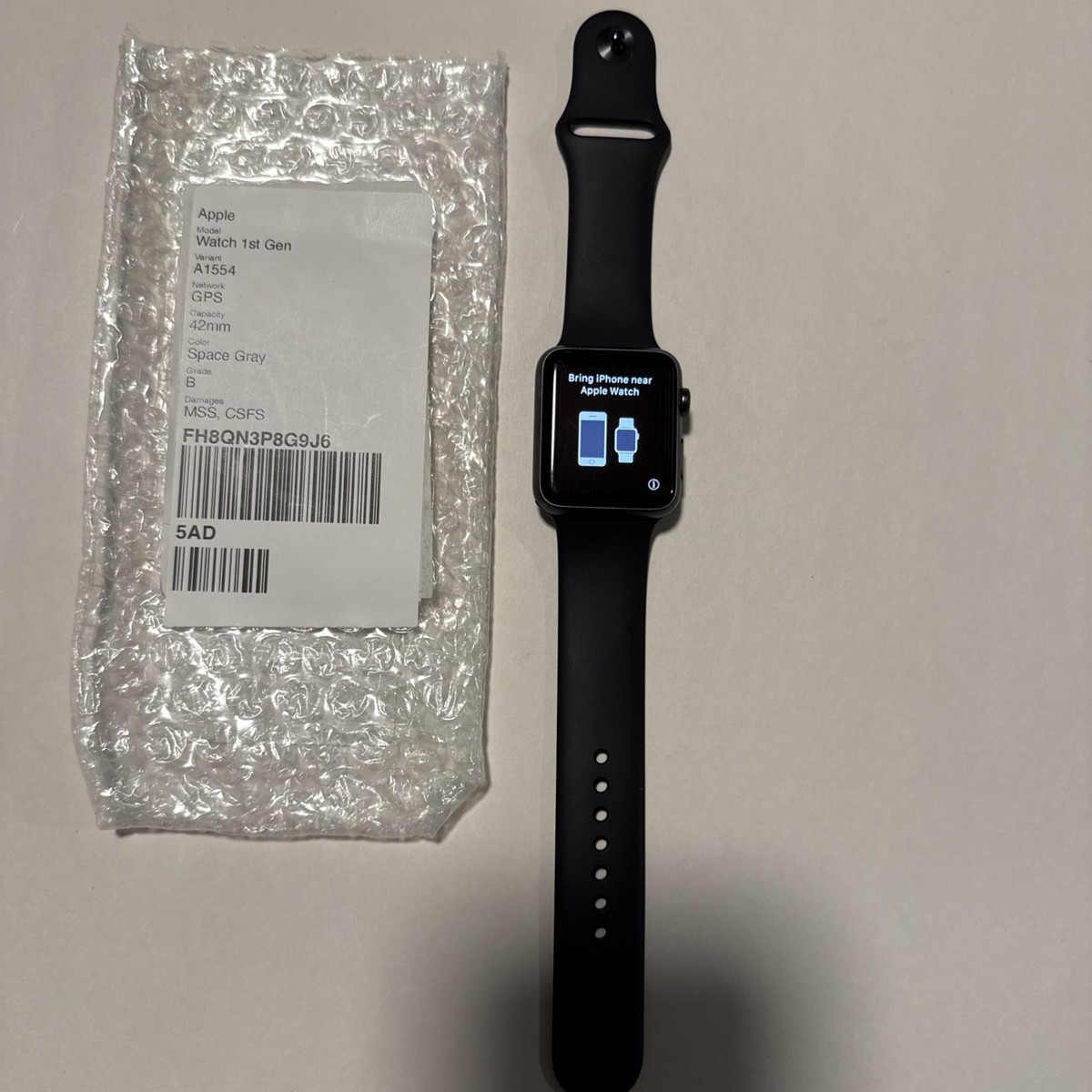 Apple Watch 1st Generation 42mm 7000 Series Black w/ M/L Sport