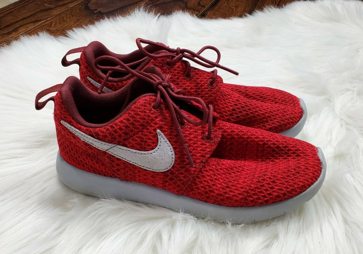 nike roshe run id red