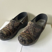 Dansko Vegan Clog Mosiac Pattern Brown Black Womens EU 38 Slip Resist Rare