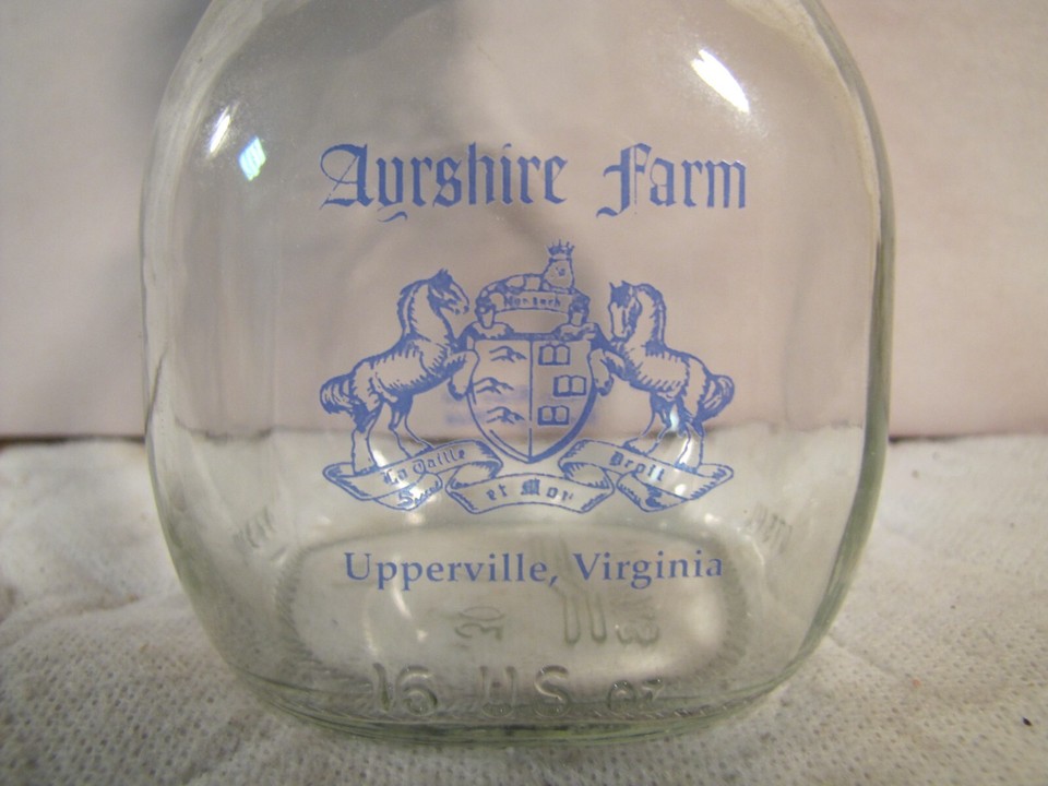 Vintage Ayrshire Farm 16 Oz Milk Bottle Upperville Virginia Bank
