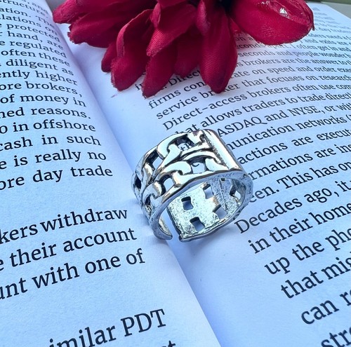 Unixes Chunky Silver Ring, Adjustable Boho Band Ring, Weaved Ring ,Silver Ring - Picture 4 of 4