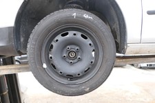 4x VW Polo 9N Felgen Reifen 165/70 R14 81T Sommerreifen 5jx14H2 ET35 ca. 5-6,5mm