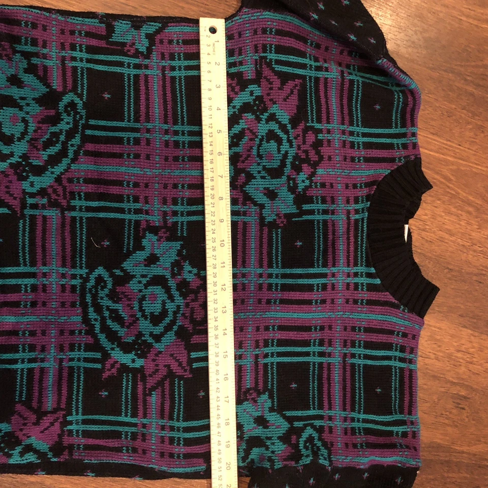 Suéter Cuello Redondo Cabin Creek Floral y Cuadros Vintage Negro/Verdoso/Púrpura Talla M Foto 4 de 4