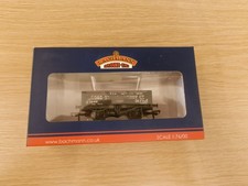 Bachmann 37-039 Helwith Bridge Weathered 5 Plank Wagon With Load Boxed OO Gauge