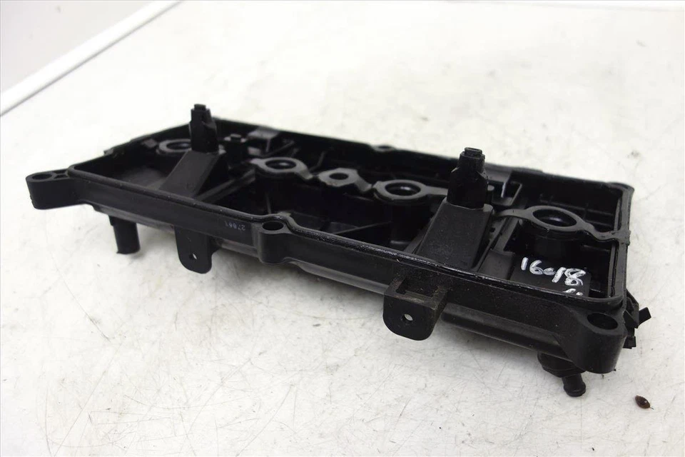 Cubierta de válvula de cabezal de motor Nissan Sentra 2007-2012 13264-Et000 Foto 2 de 3