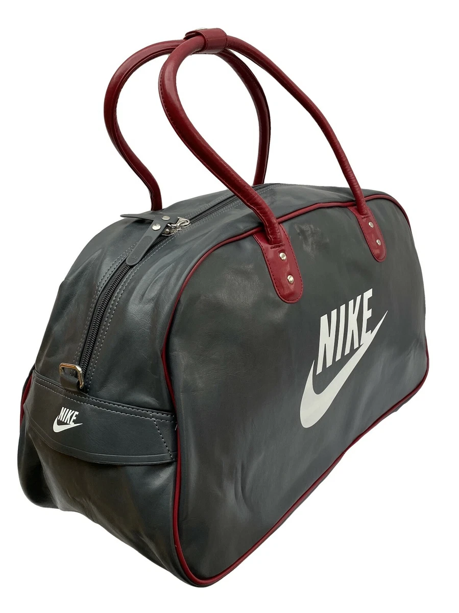 Nike heritage store si shoulder club
