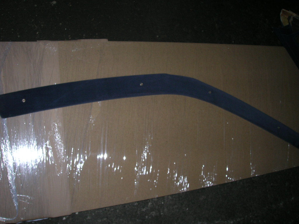Montant de caisse Alpine A310 garniture avant gauche origine