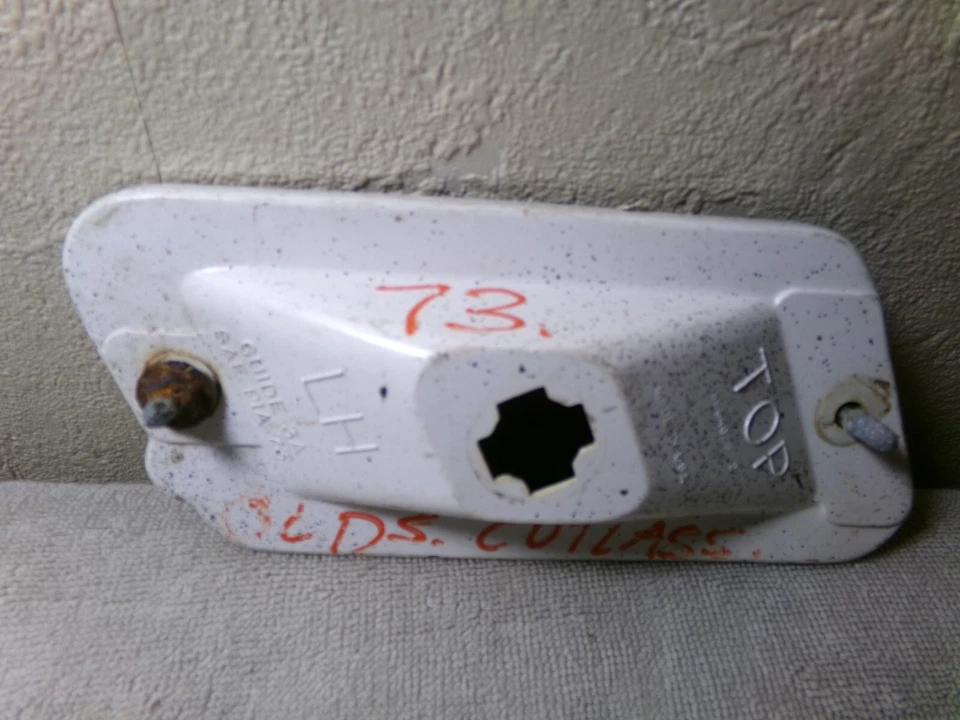 Rear side marker lens, left side, fits 1973 Oldsmobile Cutlass, 442 - Image 3 of 3