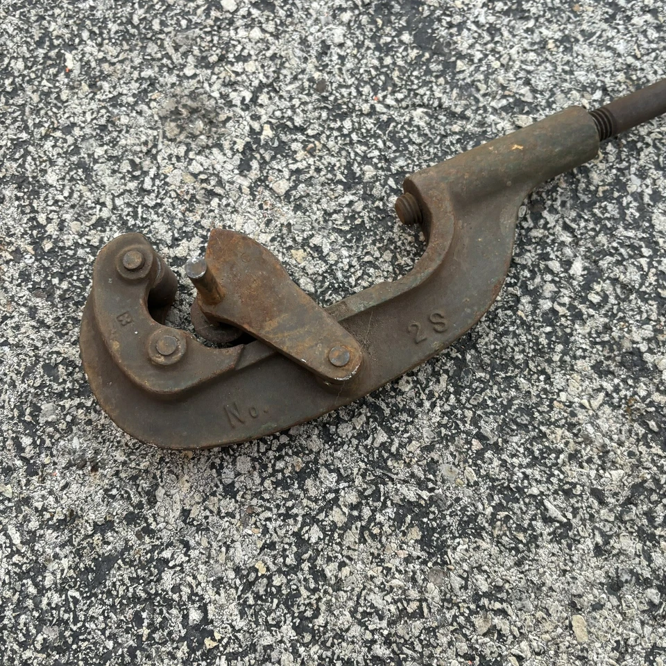Vintage Sears Roebuck No. 2-S Heavy Duty Large Pipe Cutter - Bolt Coming Out - Image 3 of 4