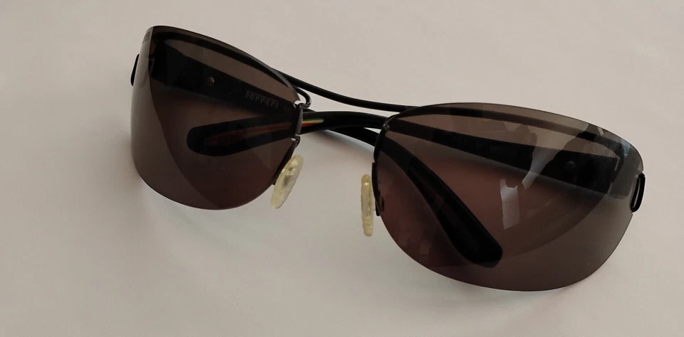 Gafas de sol Ferrari FR5 B5 69 15 120 Foto 2 de 4