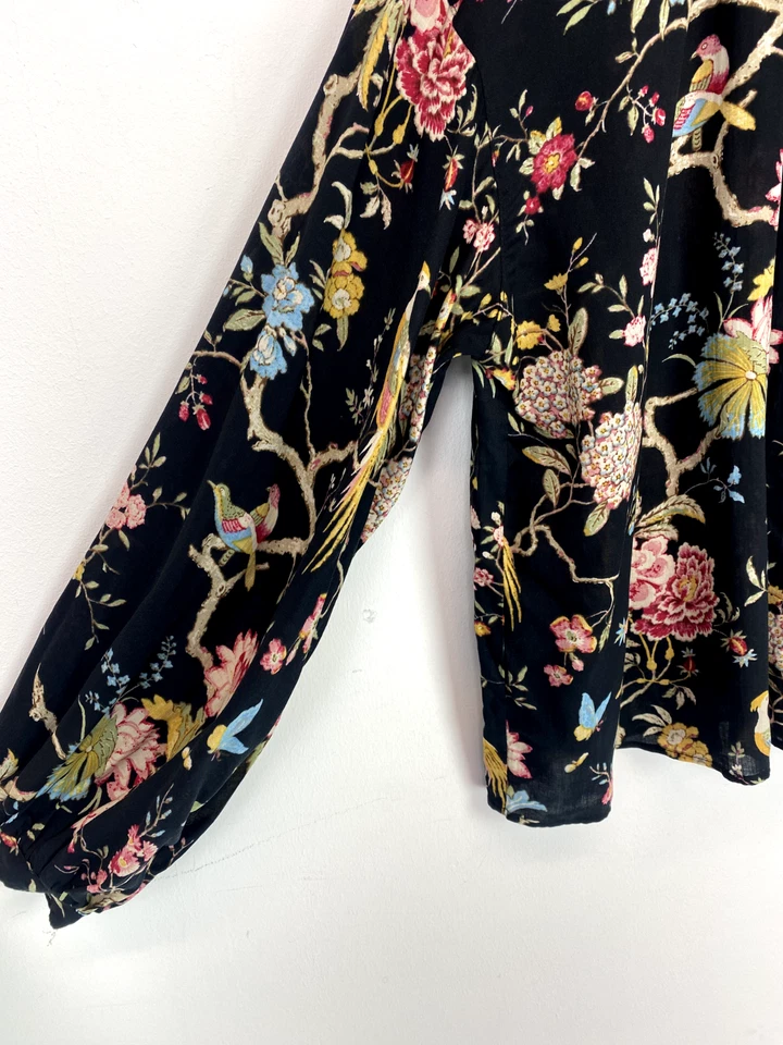 Blusa GP&JBaker x H&M Manga Larga Abotonada Negra Patrón Pájaro Talla 10 Foto 3 de 4