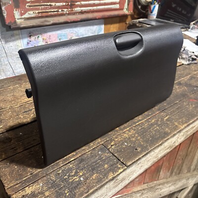ドムス　アウレア　1998　木箱入り 1998-2002 DODGE RAM 1500/2500/3500 DARK GREY AGATE GLOVE BOX | eBay