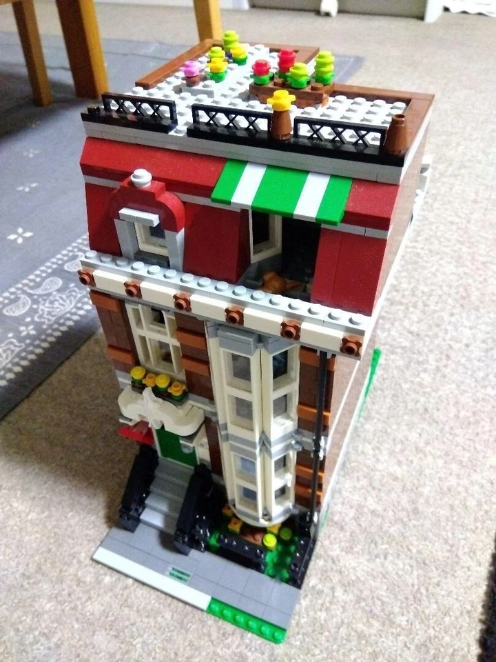 LEGO Creator Expert Modular Buildings Pet Shop 10218, 2011. Usado retirado de JP Foto 2 de 4
