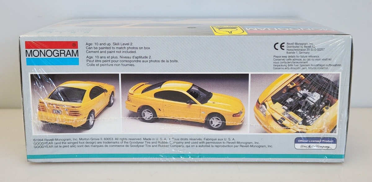 1994 Monogram '94 Mustang GT Ford 1/25 Scale Plastic Model