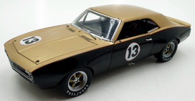 GMP 1/18 Scale diecast 13024 - 1968 Smokey Yunick Camaro #13