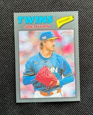 2026 Topps Heritage - Joe Ryan #255 Dark Gray Border