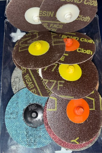 3M 3” 983S Roloc Quick Change Ceramic Disc Pack 18pc Set with Holder Pad 82900 - Picture 5 of 8