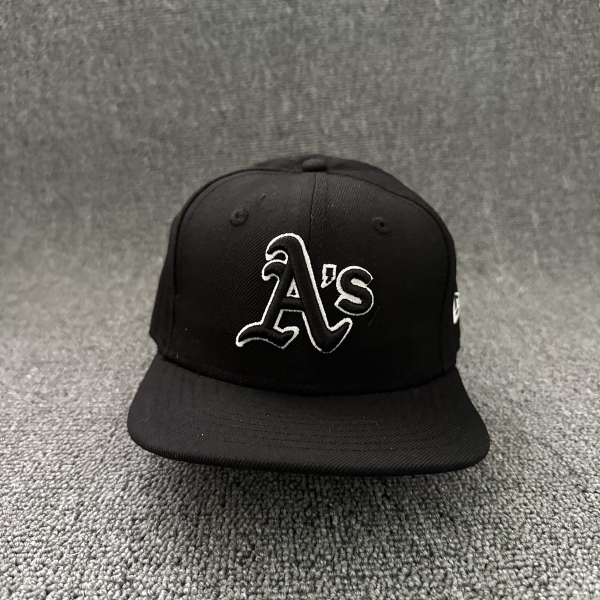 New Era Oakland Athletics Black Fitted Cap MLB A's Logo
