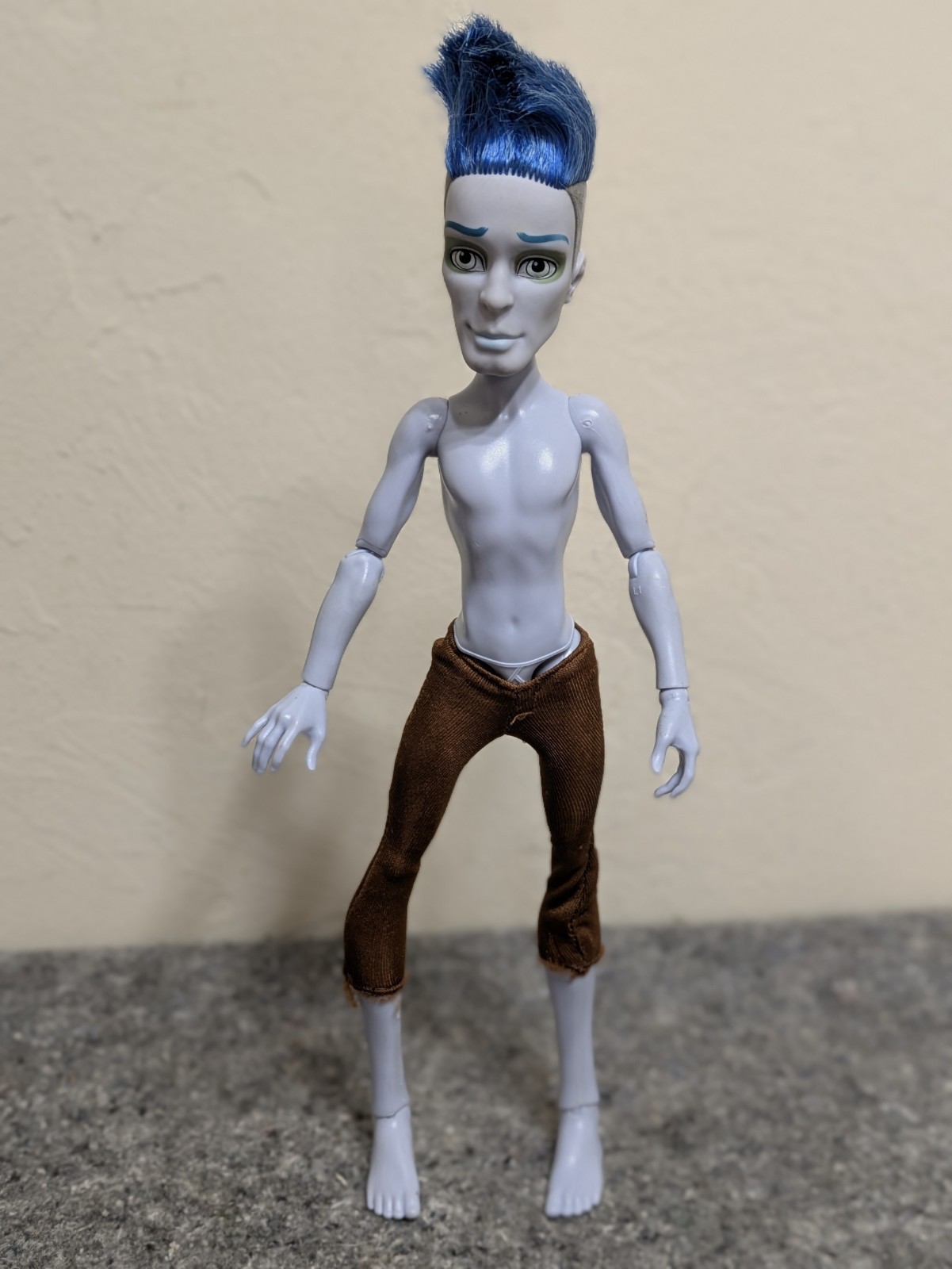 Monster High Male Boy Sloman Mortavich Slo Mo w Pants Doll 2008