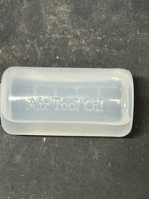 Hitachi NP35A 23-Gauge 1-3/8" Pneumatic Pin Nailer with Case - EXCELLENT COND.