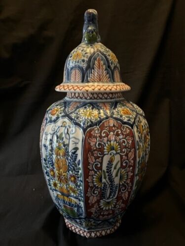 DUTCH MAKKUM HOLLAND DELFT FRISIAN VASE DUTCH SCENERY FOLK ART COVERED VASE - Imagen 1 de 12