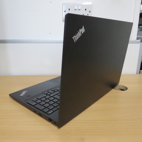 Lenovo Thinkpad E590 15.6" i5-8265U 16GB DDR4 RAM 256GB M.2 Windows 11 Pro - Picture 7 of 16