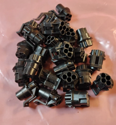 25, Aptiv / Delphi 12048076 4 Position Automotive Connector - Fast Ship