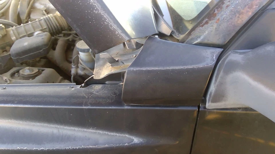 Geo Tracker Driver 1996 moldura superior izquierda de guardabarros OEM moldura negra Foto 2 de 4