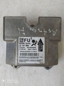 OPEL ASTRA H L48 Airbag-Steuergerät 13137906 1.70 Diesel 81kw 2007 34865790