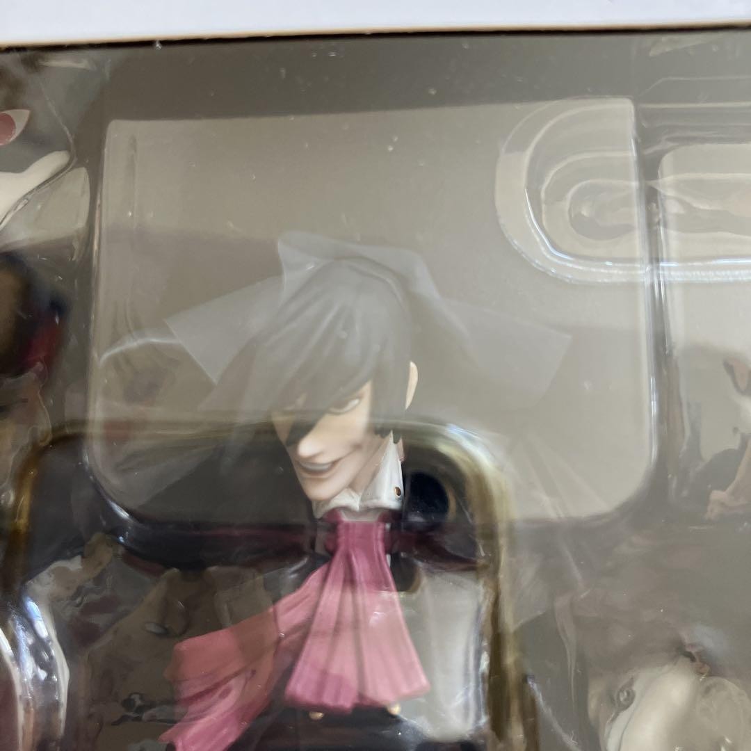 Kaiyodo Revoltech Yamaguchi No.114 Hellsing Alucard Figure