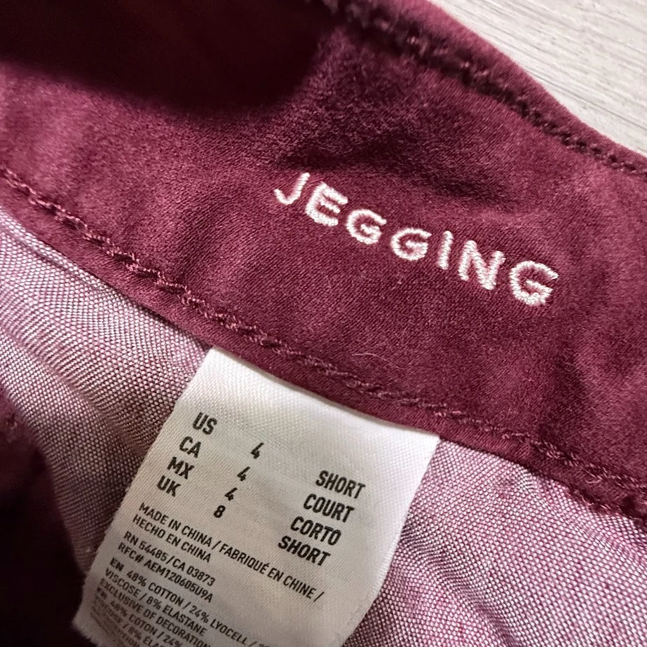 Pantalones ajustados American Eagle Jegging para mujer 4 cortos borgoña súper elásticos Foto 4 de 4