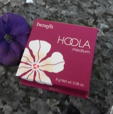 Benefit HOOLA Farbton Medium Bronzer neu im Karton FULL SIZE