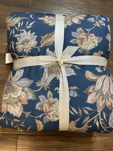 NWT Southern Living Harlow Blue Floral King Comforter Set 3pc - Picture 2 of 6