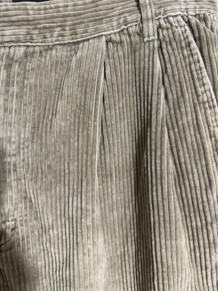 Винтажные мужские широкие вельветовые брюки 1980-е цвет верблюда размер 36 складки манжеты - Изображение 3 из 4