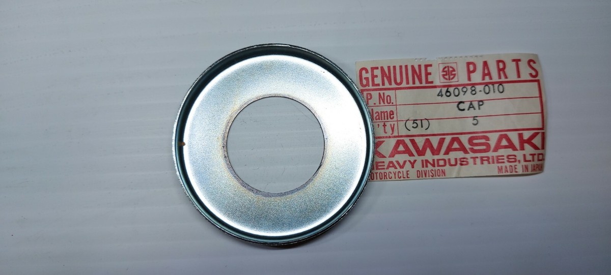 NOS Kawasaki Steering Stem Cap 46098-010 KZ 400 1000 | eBay