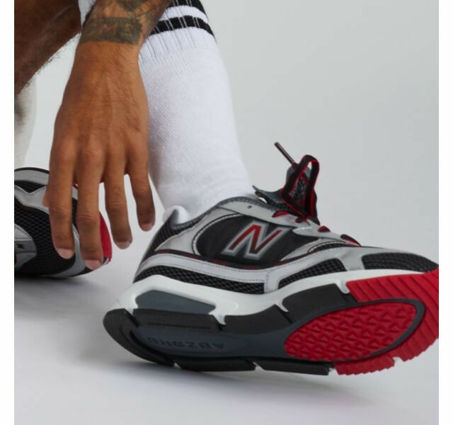 new balance MSXRCT ブラック New Balance MSXRCTED Black available online now. Shoplink