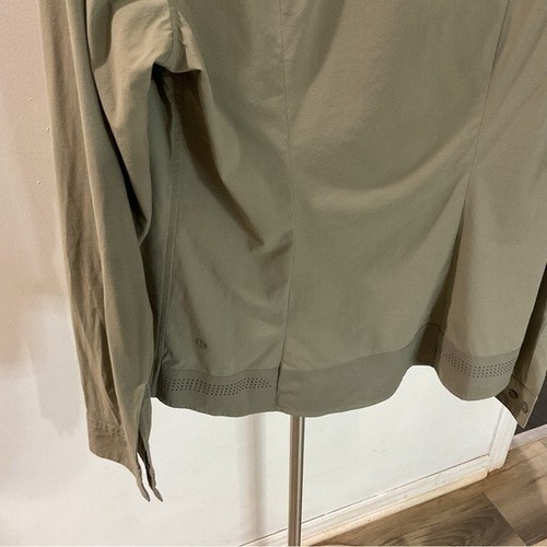 Lululemon Olive Button Down Long Sleeve Shirt Size L - Picture 8 of 11