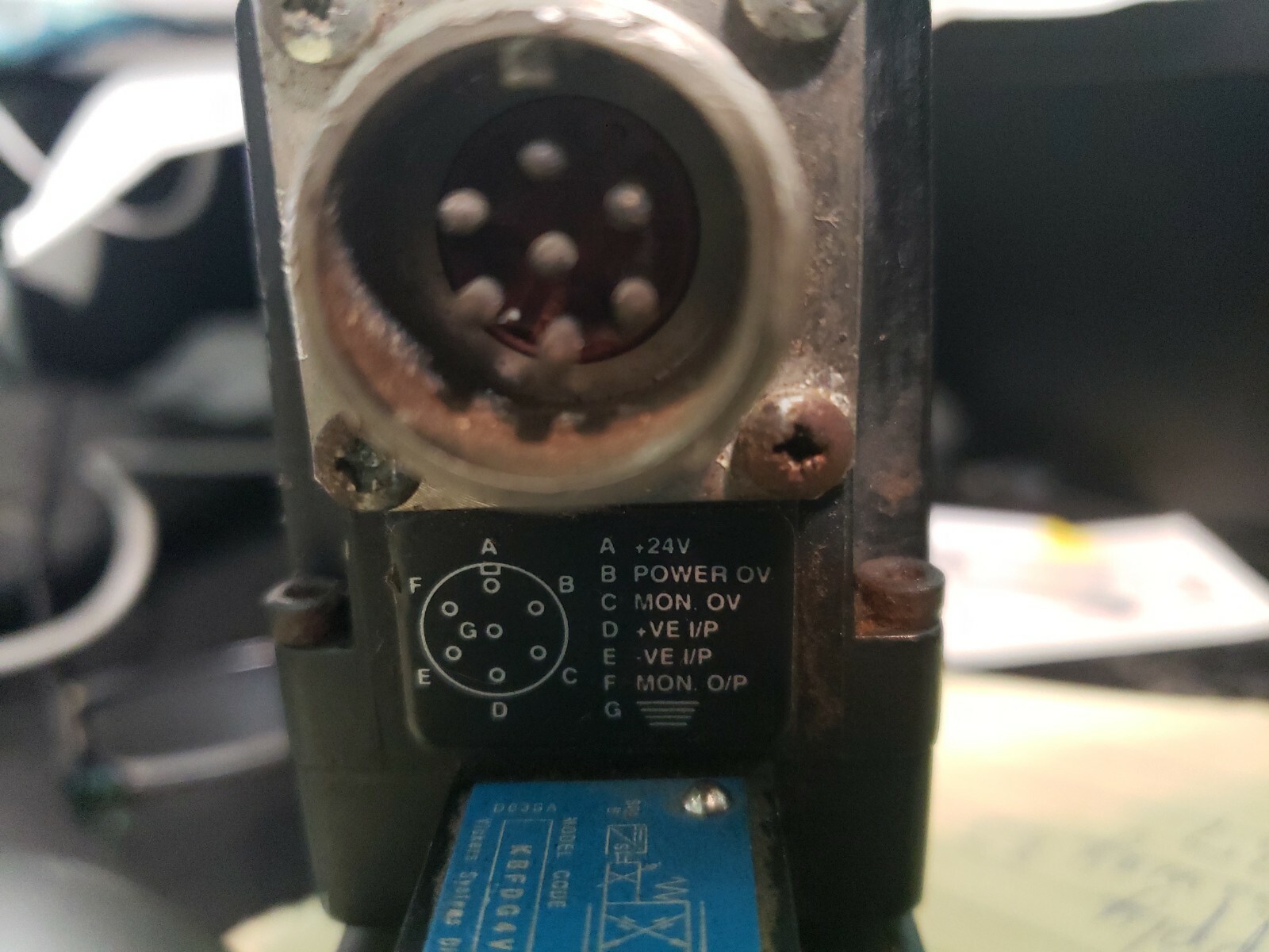 NEW VICKERS KBFDG4V333C20NZPC7H710 PROPORTIONAL VALVE Free