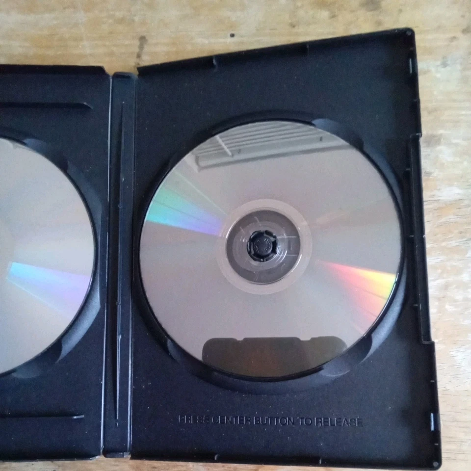 8 Super Peliculas: El Aguila Blanca/Carcel Maldita/Jefe De Nadie (DVD, 2010) - Image 4 of 4