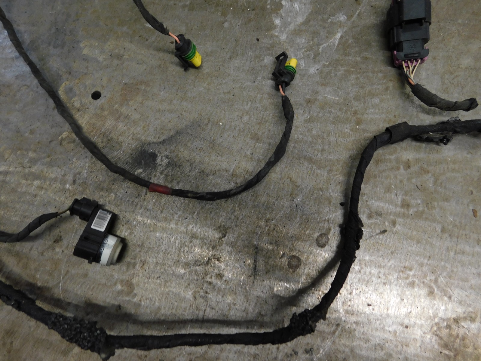 Maserati Quattroporte 2013 Front Bumper wiring harness with parking sensor