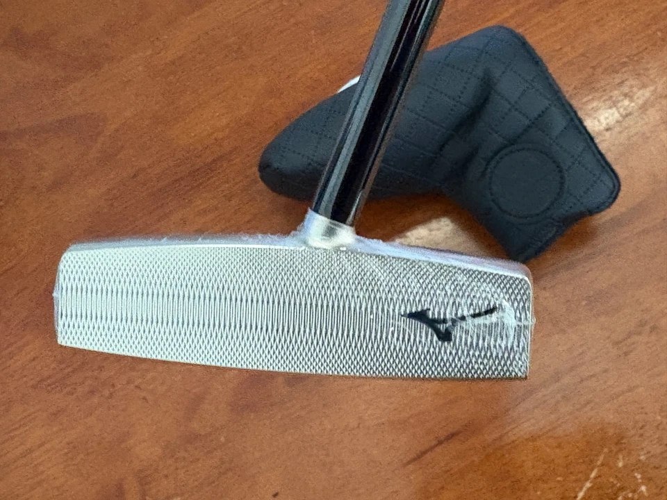 NEW! ~ Mizuno M-Craft OMOI 5 Milled Putter ~ Center Shaft ~ 34" - Image 3 of 4