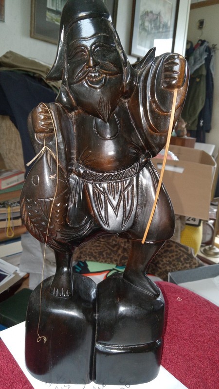 ANTIQUE  EBISU FISHERMAN FIGURE JAPANESE GOD OF FISHERMAN AND LUCK. BEAUTIFUL