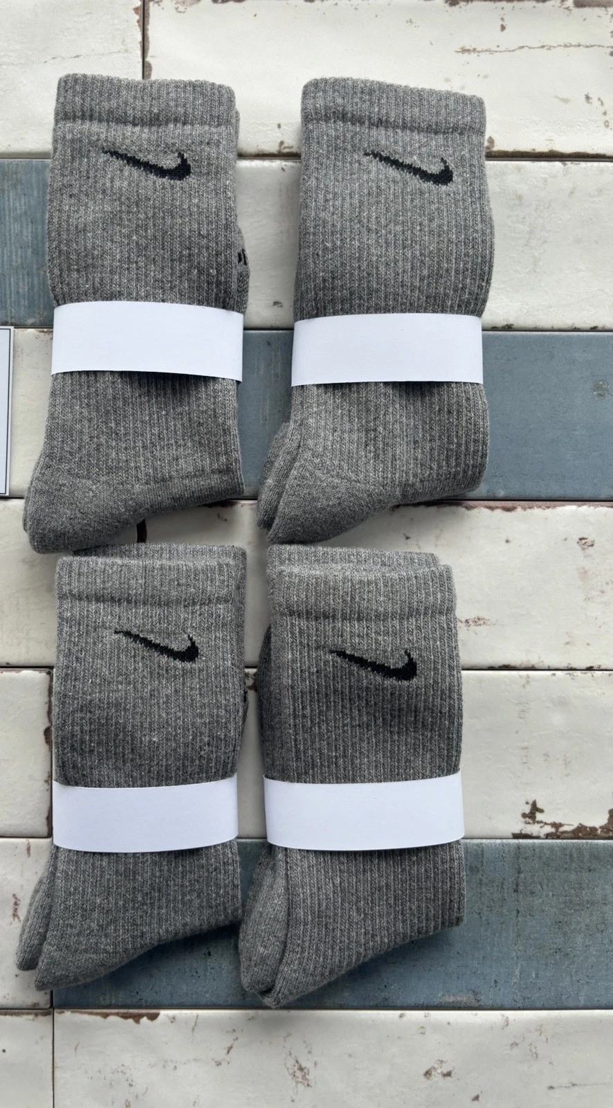 Nike Everyday plus Cushioned Crew Socks Small 2-5 Uk men kids woman gift grey