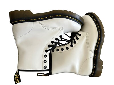 Dr. Martens 1460 11821 Smooth Leather Combat Boots White  display picture 2